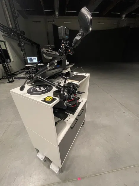 Bánh xe đẩy bền cho xe sản xuất ảo JABAN của Barlowski - Image 1