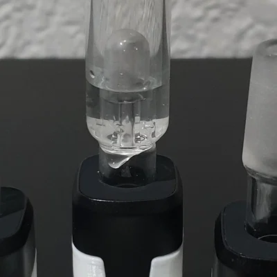 Giá đỡ phụ kiện XMAX V3 Pro gọn gàng và tiện lợi