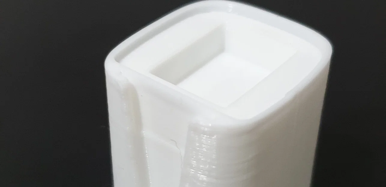 Giá đỡ phụ kiện XMAX V3 Pro gọn gàng và tiện lợi - Image 3