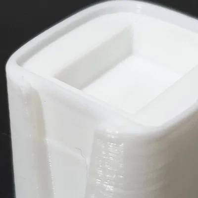 Giá đỡ phụ kiện XMAX V3 Pro gọn gàng và tiện lợi