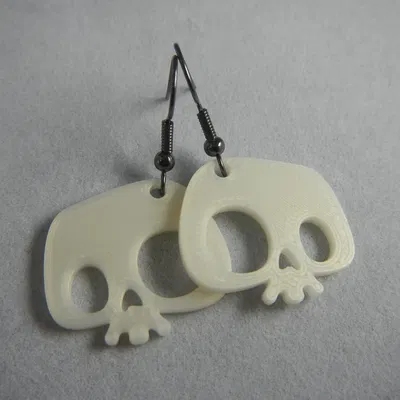 Khuyên tai hình đầu lâu độc đáo