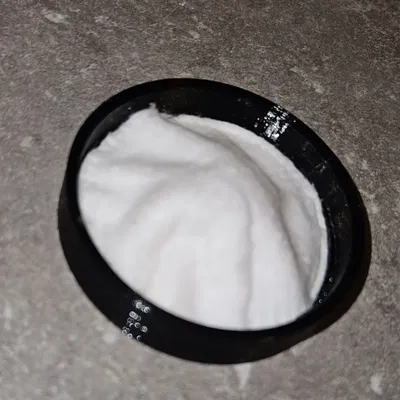 Chân đỡ chống rỉ cho hộp kem cạo râu