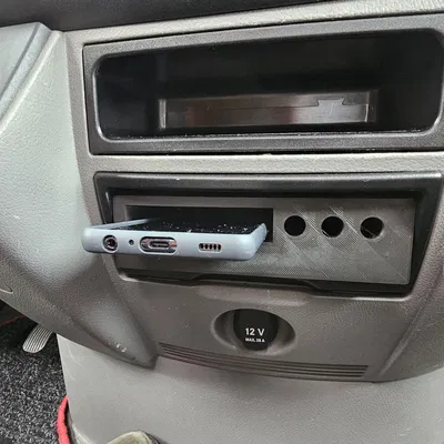 Giá đỡ điện thoại cho Mercedes Sprinter 906