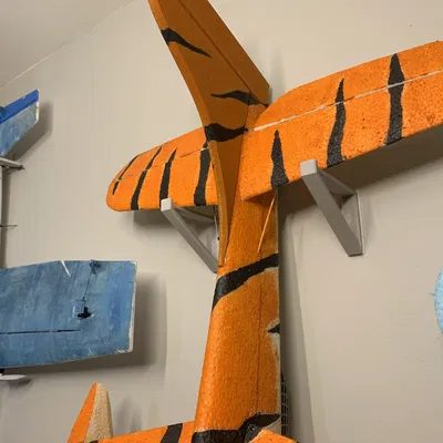 Móc treo tường hình tam giác đa năng