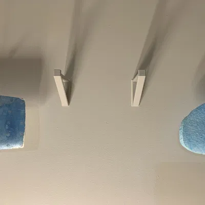 Móc treo tường hình tam giác đa năng