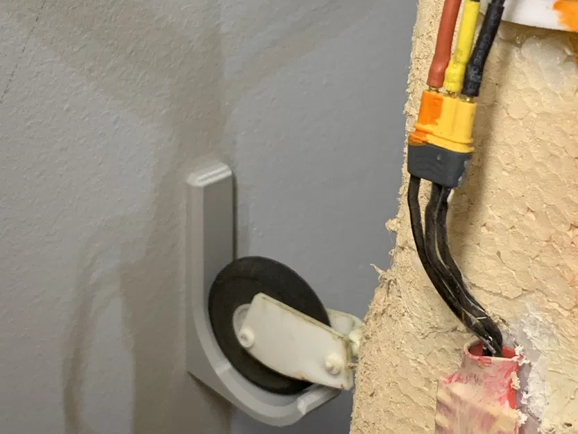 Móc treo tường cho mô hình máy bay điều khiển từ xa có bánh l... - Image 2