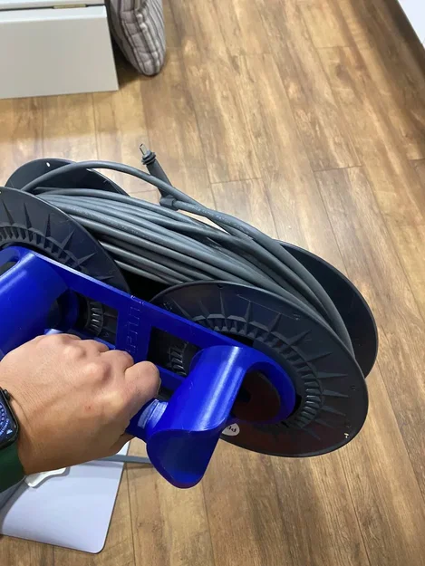 Giá đỡ dây cáp cho cuộn nhựa với đầu nối Starlink - Image 2