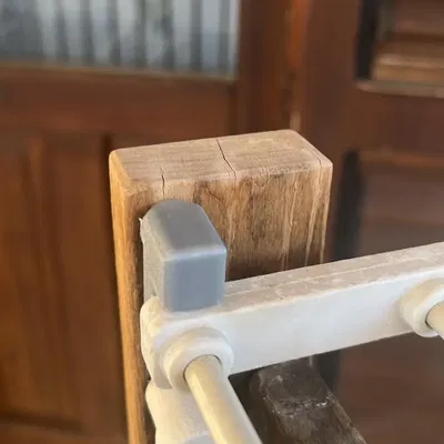 Sửa chữa móc hỗ trợ cho giá phơi quần áo Foppapedretti