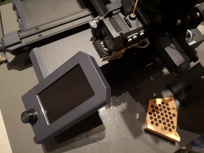 Giá đỡ màn hình cải tiến cho máy in Ender 3 S1 - Image 3