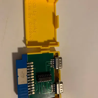 Bộ chuyển đổi cho 4 người chơi C64 phiên bản 1 của Hucky