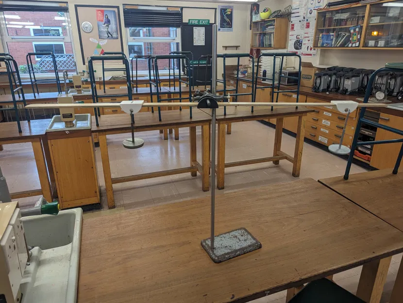 Giá đỡ cho thước mét với khả năng xoay và treo - Image 6