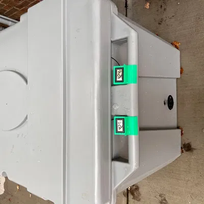 Giá đỡ đồng hồ đo nhiệt độ cho máy làm lạnh Grizzly 400