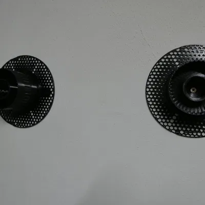 Giá đỡ ống từ cuộn Prusament tái chế gắn tường