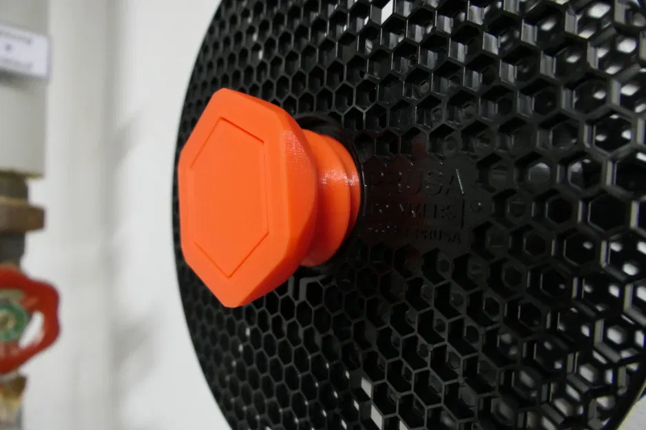 Giá đỡ ống từ cuộn Prusament tái chế gắn tường - Image 5