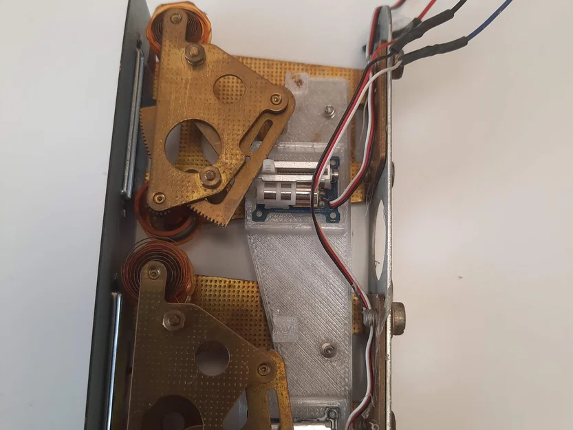 Bảng chuyển đổi nhiệt độ nước/dầu cho Volvo P1800 - Image 1