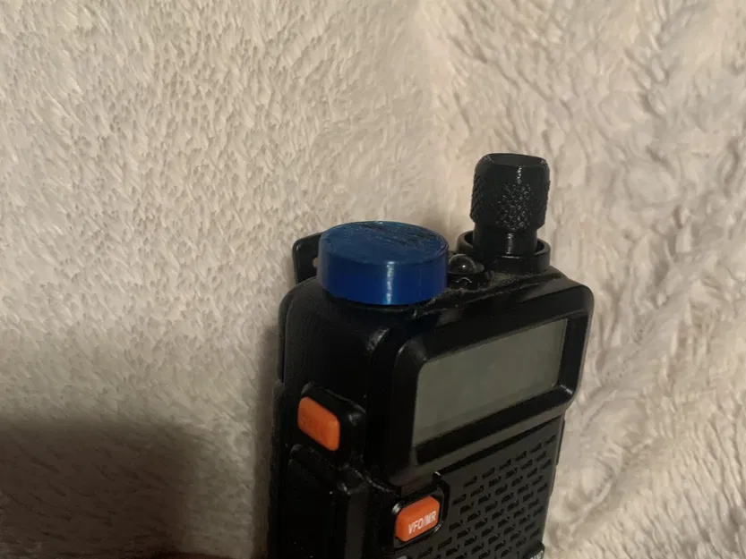 Nắp đậy cổng ăng-ten Baofeng UV-5R chống bụi - Image 1