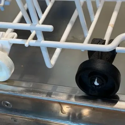 Bánh xe thay thế cho giỏ dưới máy rửa chén Ikea (Whirlpool)