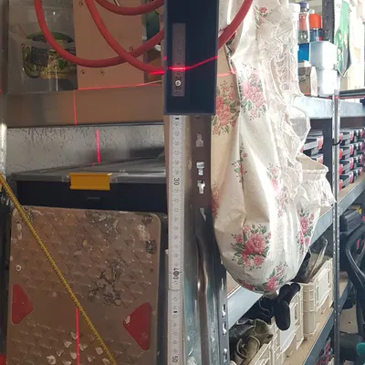 Giá đỡ laser cho máy đo chiều dài trong điều kiện ánh sáng kém