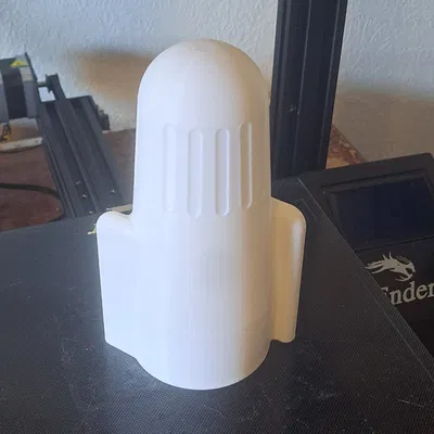 Mô hình wire nut tỷ lệ 500% dùng trang trí