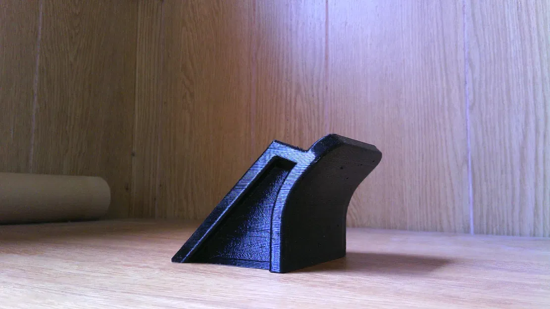 Giá đỡ pin 18V cho máy khoan Makita - Image 4