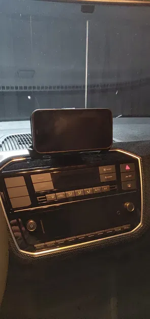 Giá đỡ Magsafe cho iPhone trên xe VW up! - Image 2