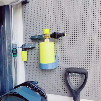 Giá đỡ súng phun bọt AVA trên bảng treo Biltema