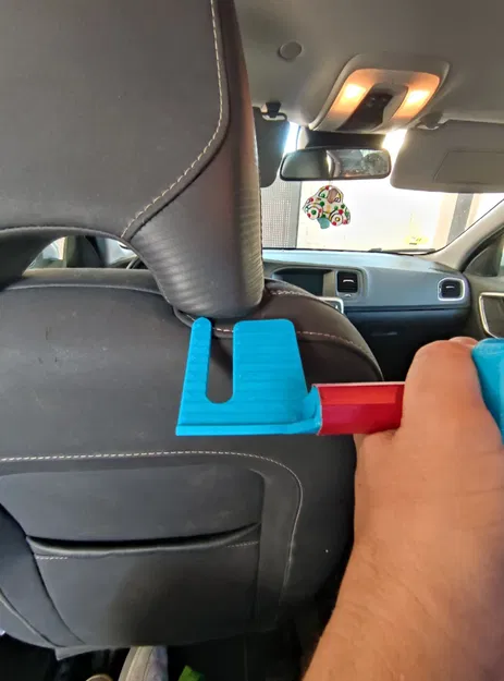 Giá đỡ đa năng cho thiết bị trong xe Volvo - Image 12