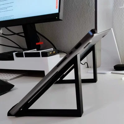 Giá đỡ laptop đơn giản cho MacBook Pro 16 inch M1