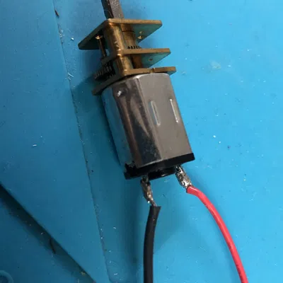 Ngựa di chuyển - Đứng với pin sạc lại