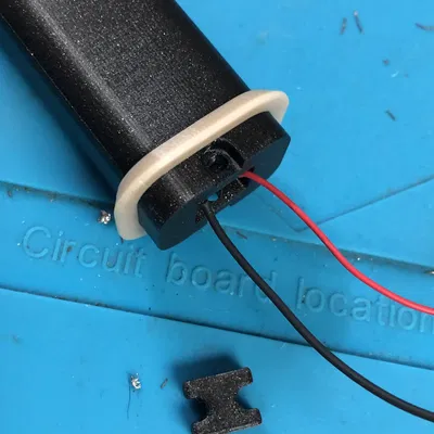 Ngựa di chuyển - Đứng với pin sạc lại