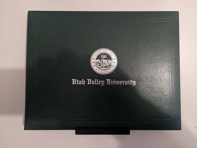 Giá treo bằng tốt nghiệp trên tường - Image 2