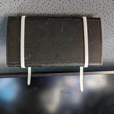 Giá đỡ loa Oontz gắn trần bằng dây buộc zip