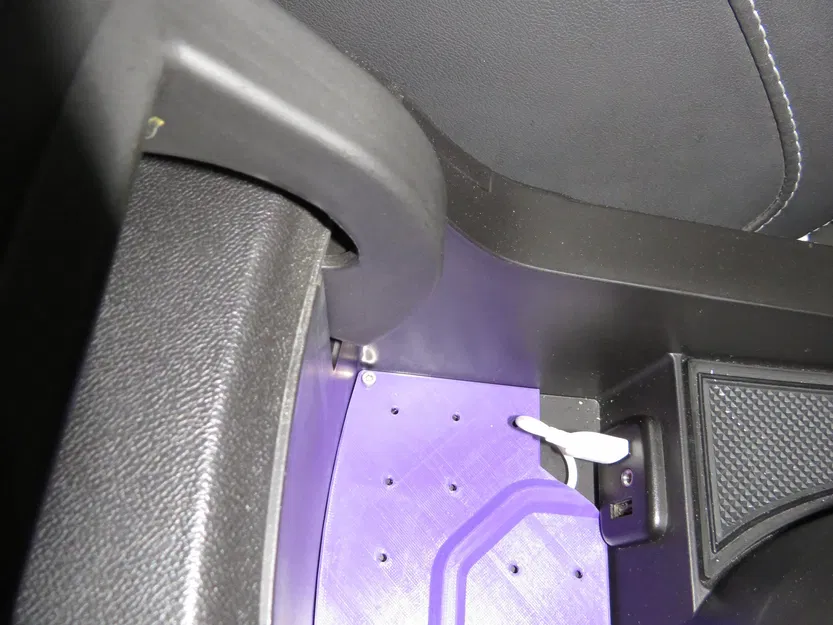 Hệ thống lưu trữ trung tâm cho Camaro thế hệ thứ 6 - Image 2