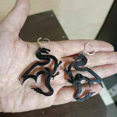 Bông tai rồng dễ thương và móc khóa rồng độc đáo