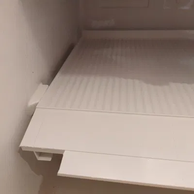 Giá đỡ kệ tủ lạnh G.E Americana chống trượt