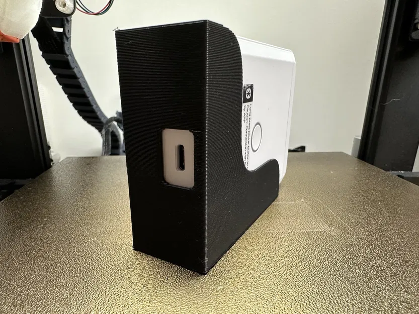 Giá đỡ Niimbot D110 với truy cập dễ dàng các cổng kết nối - Image 2