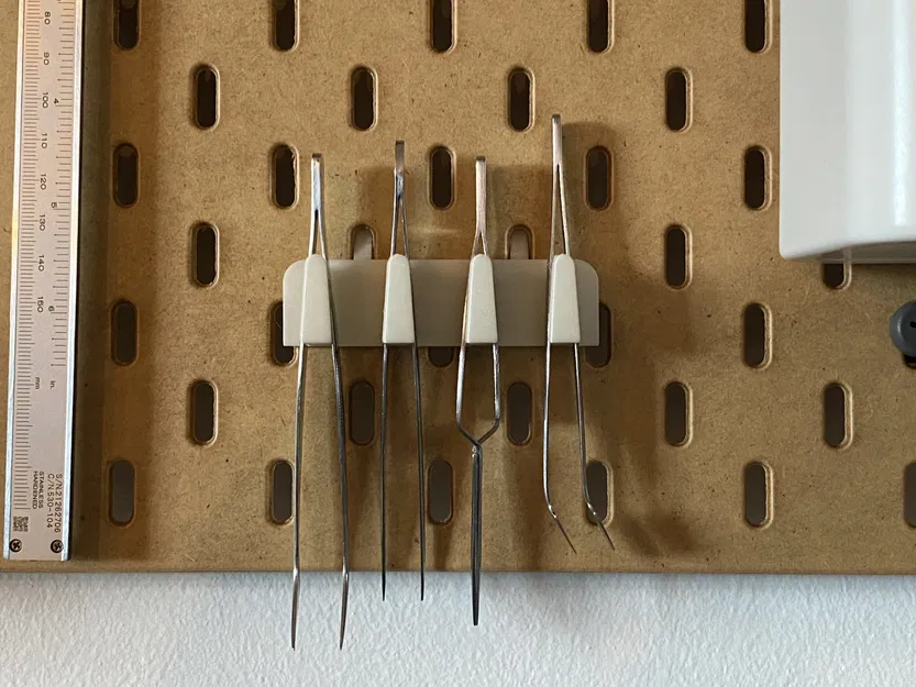 Giá đỡ nhíp nhỏ Skadis của IKEA - Image 1