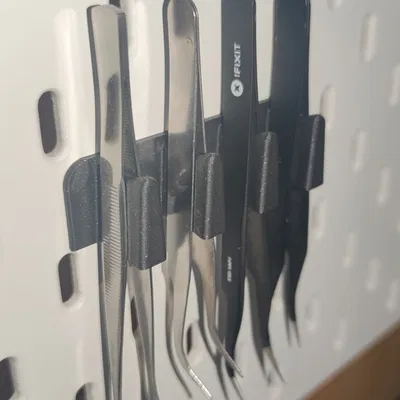 Giá đỡ nhíp nhỏ Skadis với hệ thống gắn T-Nut