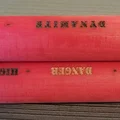 Cây thuốc nổ dynamite kích thước 32mm x 200mm - Thumbnail 1