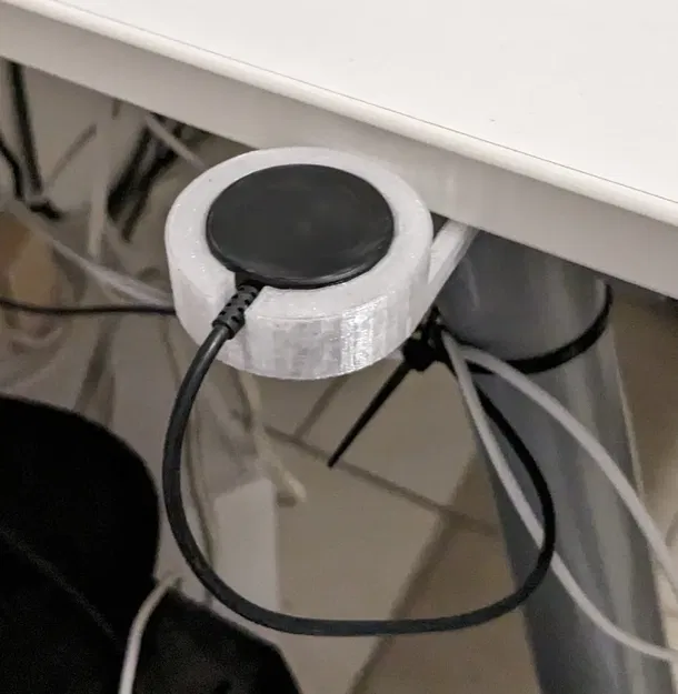 Giá đỡ sạc không dây cho Samsung Galaxy Watch trên bàn - Image 1