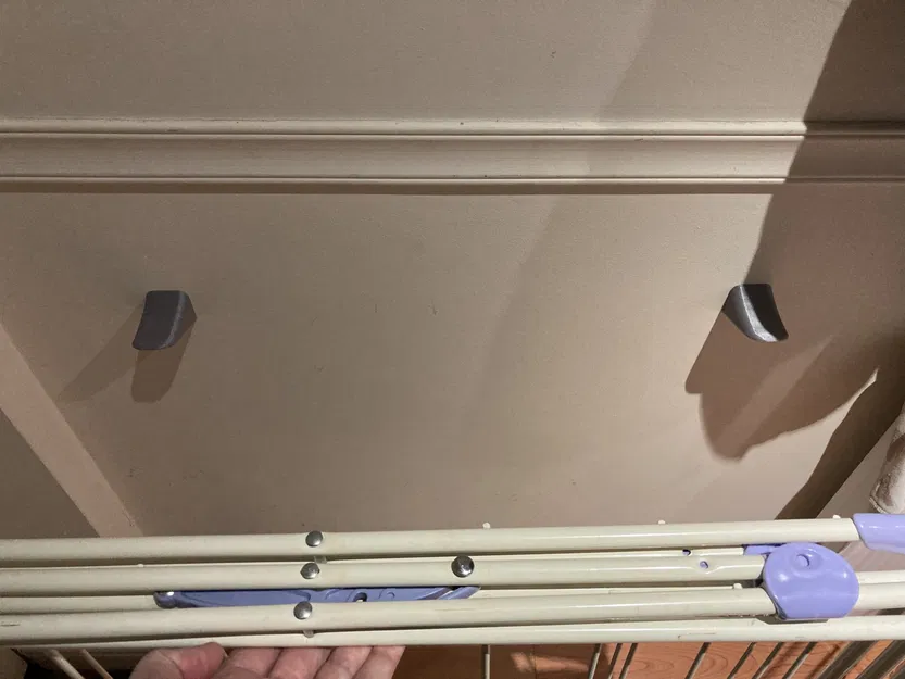 Móc treo quần áo tiện lợi gắn tường - Image 2