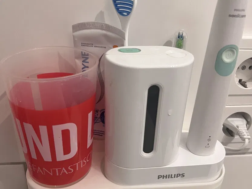 Giá đỡ tường Sonicare HX69722/35 cho bàn chải đánh răng - Image 1