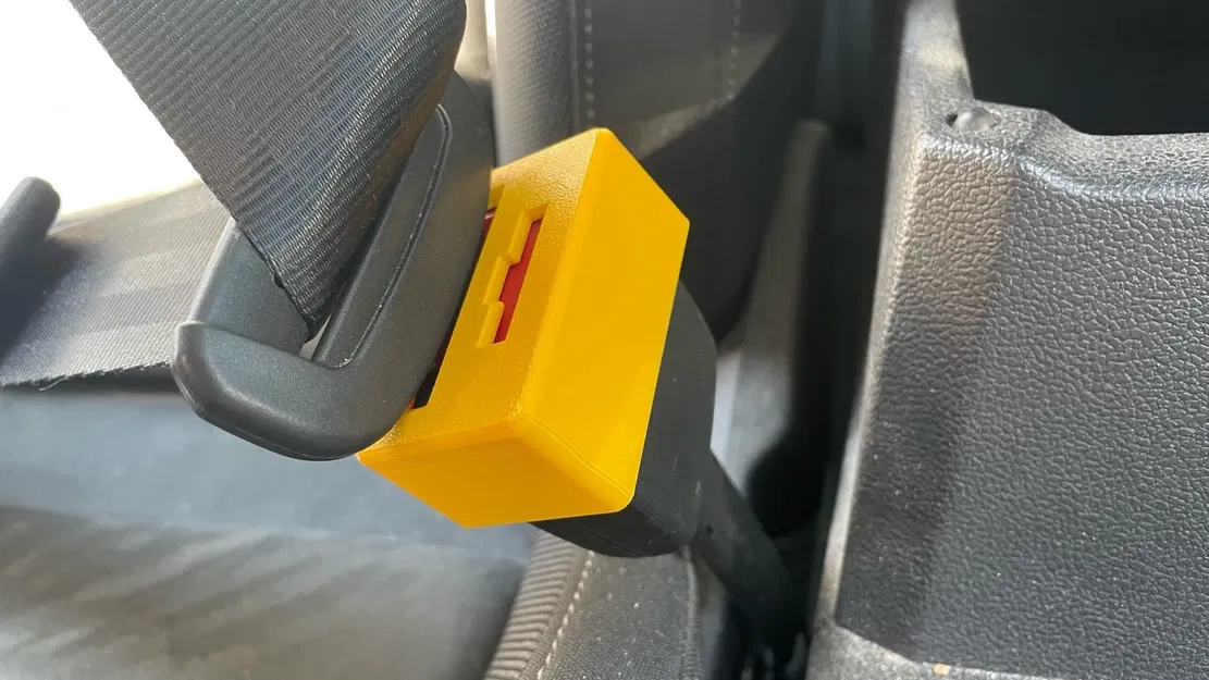 Khóa an toàn cho dây an toàn trẻ em trong ô tô - Image 1