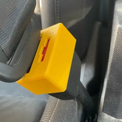 Khóa an toàn cho dây an toàn trẻ em trong ô tô