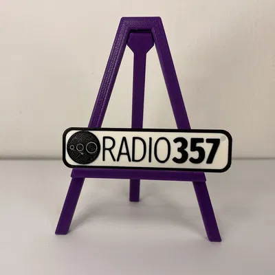 Bộ sưu tập móc khóa Radio 357 với thiết kế đa dạng