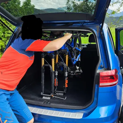 Giá đỡ xe đạp cho VW Touran cho 2 MTBs