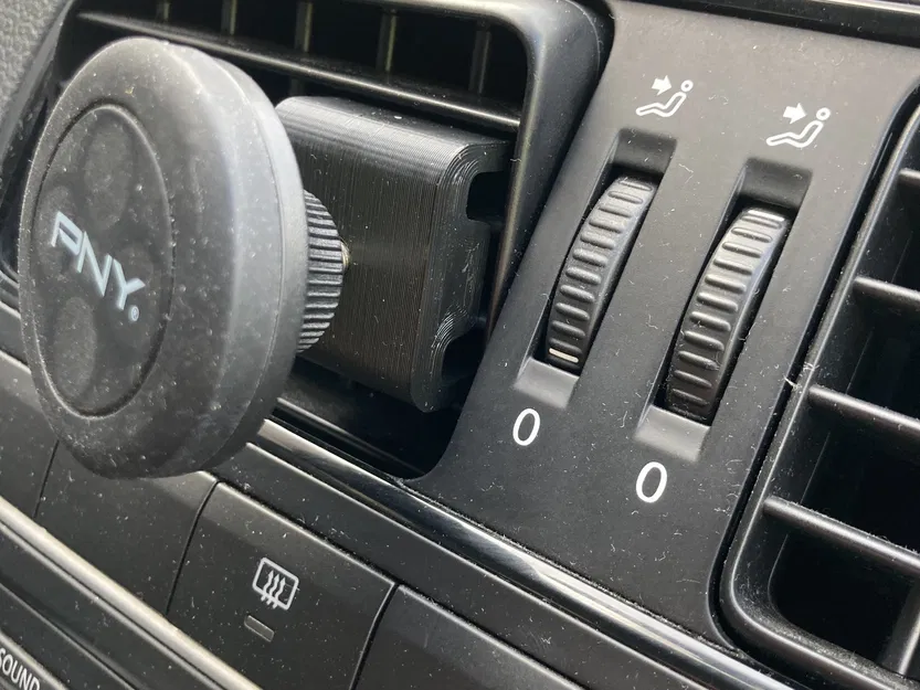 Giá đỡ điện thoại PNY cho xe Polo 6R - Image 1