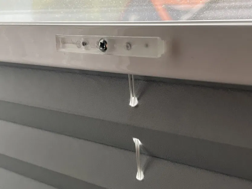 Tay cầm điều chỉnh plissee lên xuống - Image 2