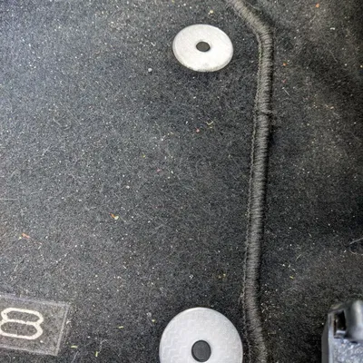 Kẹp thảm chân cho Peugeot 208-II (2020+)