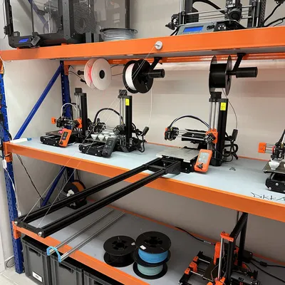 Giá đỡ Jobbox cho máy in 3D Brücke